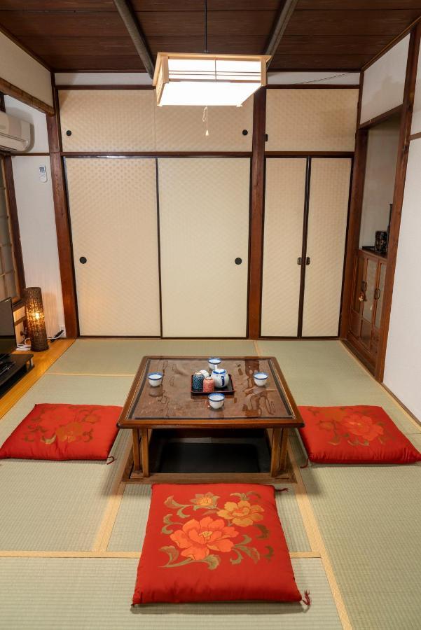 【箱根湯本】日本家屋・箱根湯本駅から徒歩15分、芸者教師の家 Хаконе Екстер'єр фото