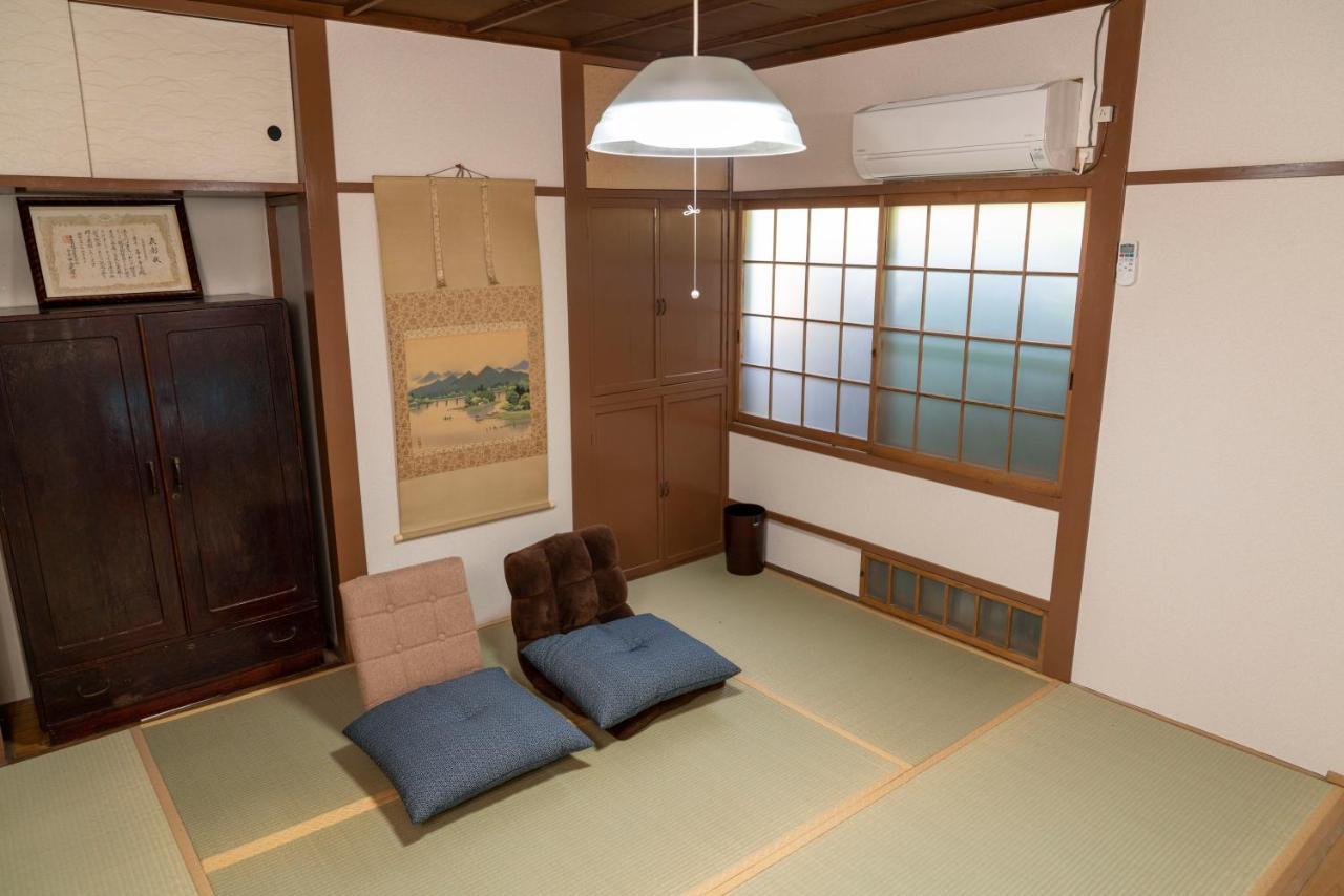 【箱根湯本】日本家屋・箱根湯本駅から徒歩15分、芸者教師の家 Хаконе Екстер'єр фото