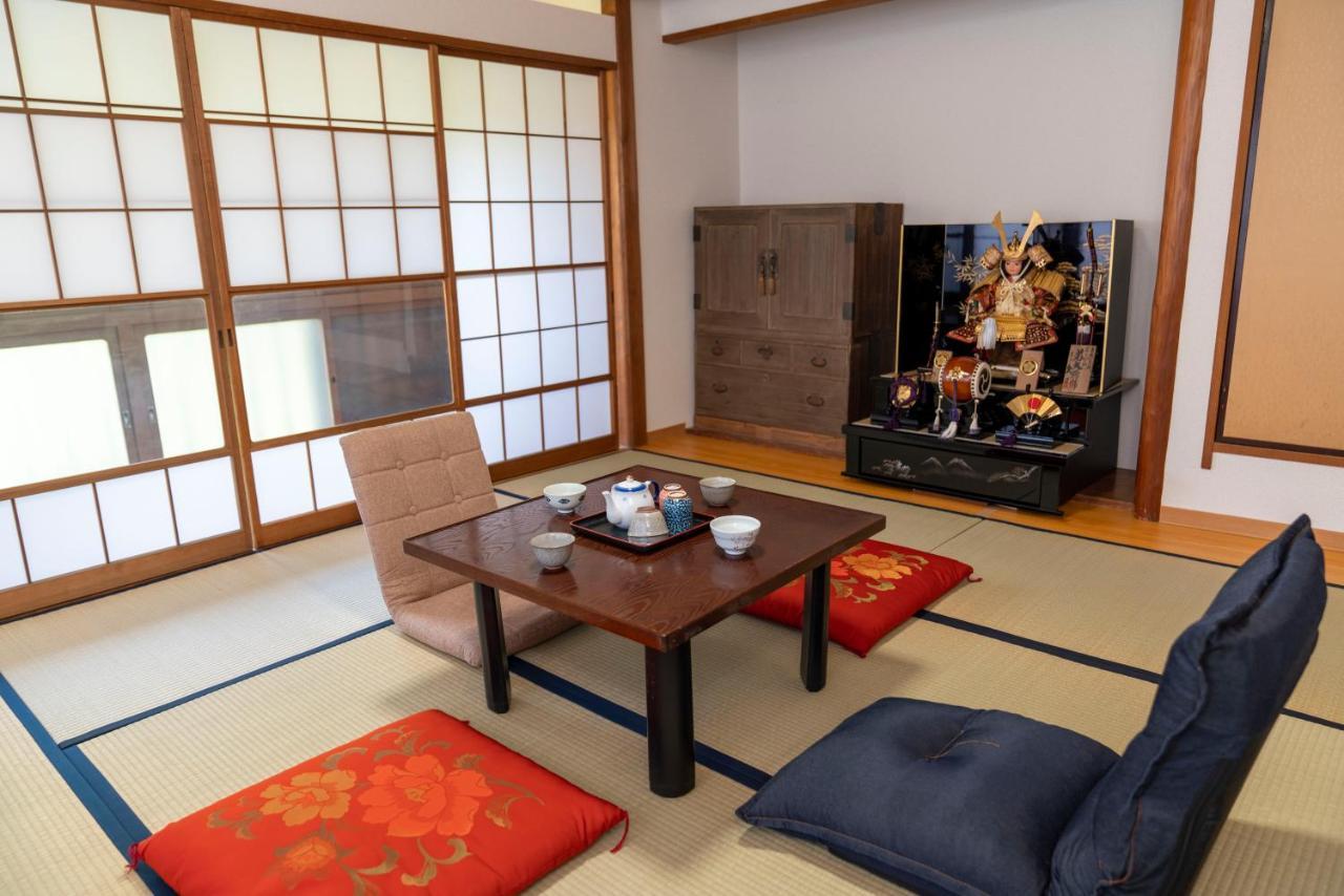 【箱根湯本】日本家屋・箱根湯本駅から徒歩15分、芸者教師の家 Хаконе Екстер'єр фото